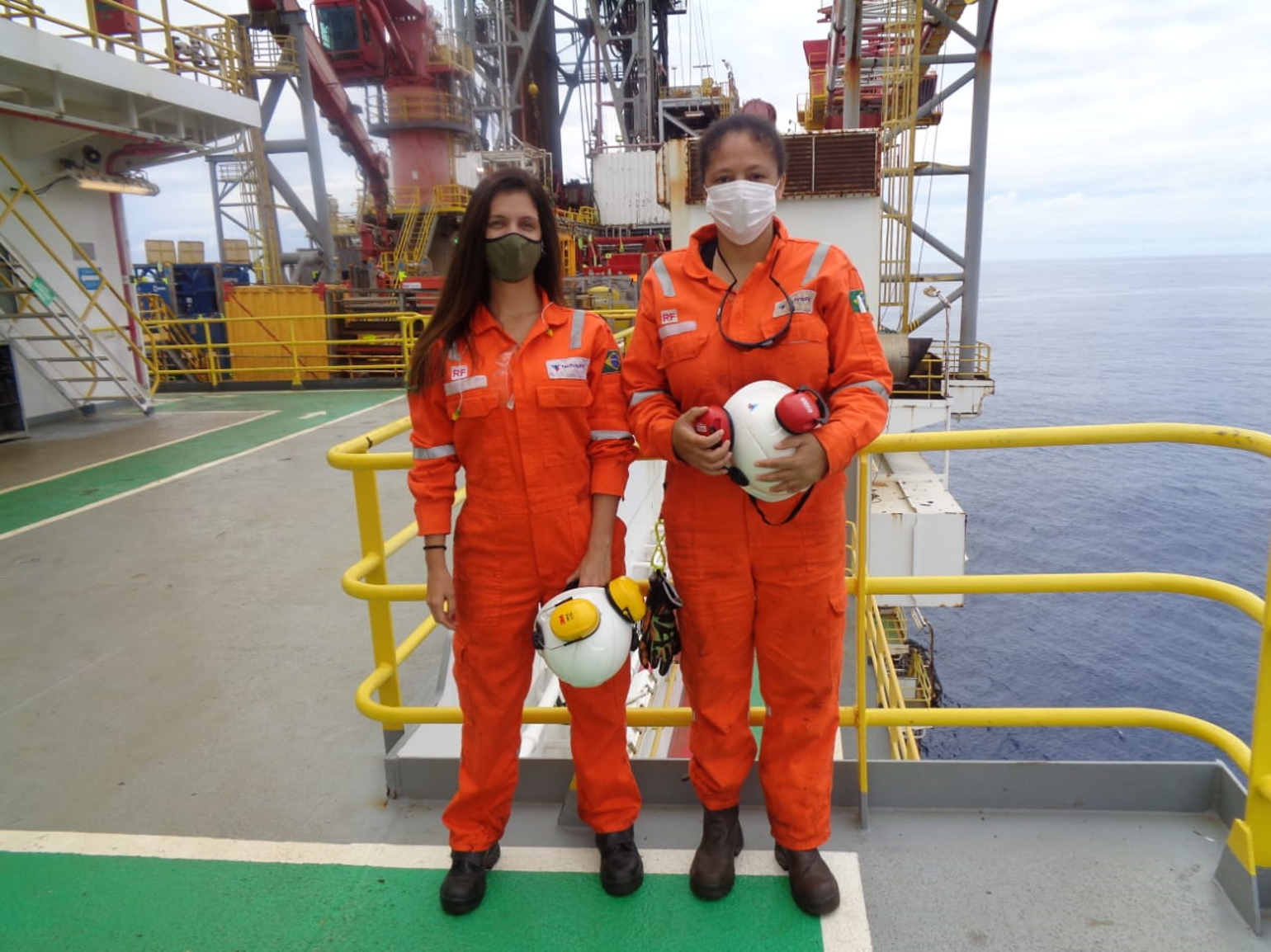 Luciana Matos E Aline Teixeira