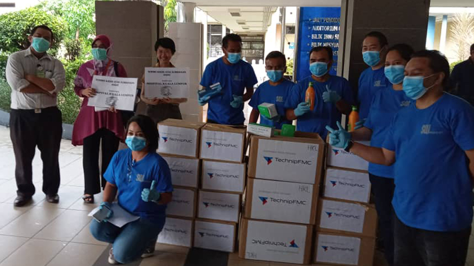 malaysia-donation-to-hkl-960x540